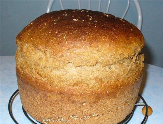 خبز القمح الجاودار مع فريك العجين المخمر والجاودار