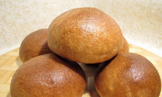 Buns with whole wheat flour and sourdough curd