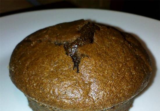 Chocolate muffins with lemon filling