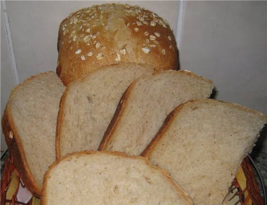 Biały chleb pszenny na zakwasie, średnio kwaśny, autor: Admin w wypiekaczu do chleba