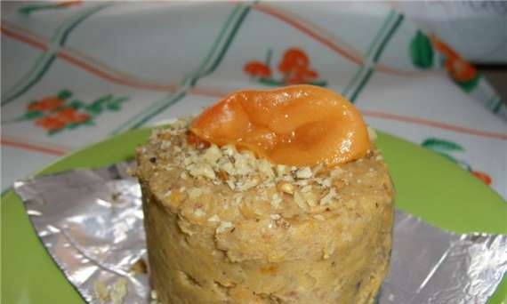 Bean pate with dried apricots and nuts