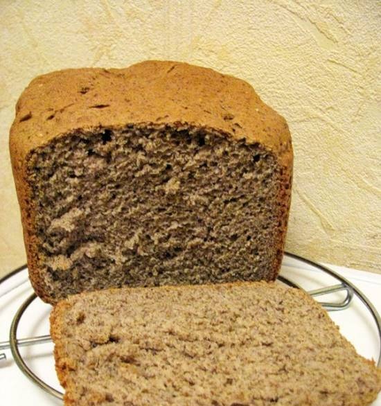Wheat bread with flax flour and seeds