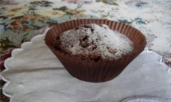 Chocolate-coffee cupcakes with nuts, cinnamon and raisins