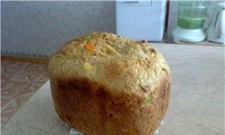 Orange bread with candied fruits and nuts (bread maker)