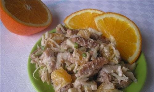 Cabbage-orange salad with croutons