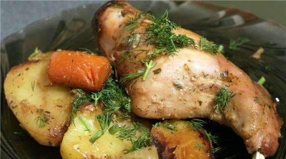 Rabbit legs with potatoes in a roasting bag (Cuckoo 1054)