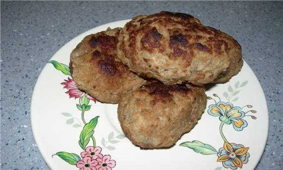 Veal cutlets with bran without eggs