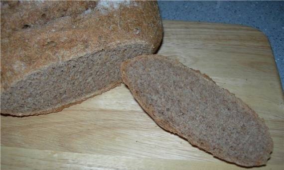 Whole flour bread with dispersed sprouted wheat grain
