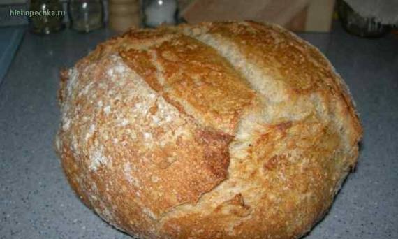 לחם כפרי עם קמח מחמצת בכורה Nastyusha