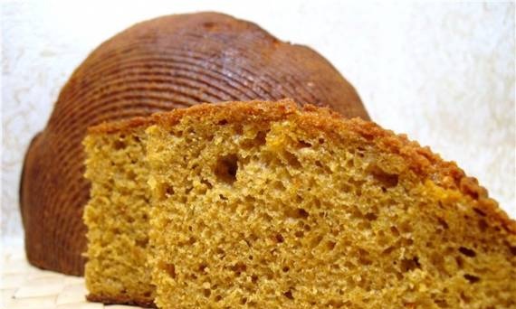 Pumpkin bread on rye sourdough