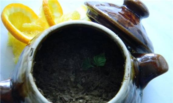 Lean pistikovaya porridge in a pot