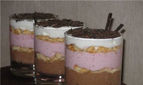 Three-layer mascarpone dessert