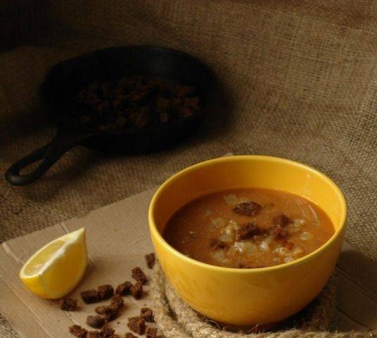 Lentil soup with smoked meat
