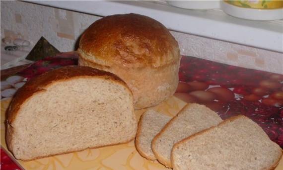 Wheat and barley bread in the oven