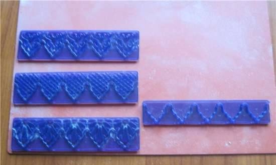 Rulers-stamps for mastic frills (master class on use)