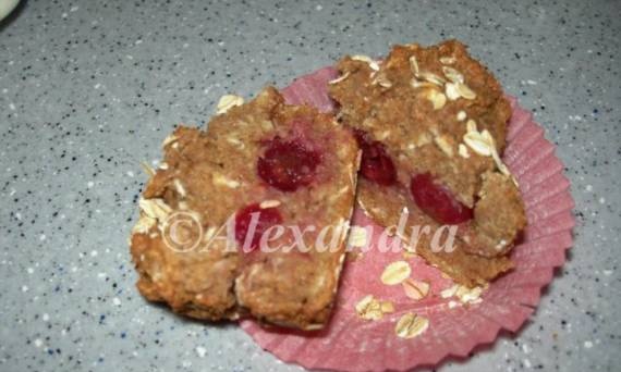 Brine cupcake with raspberry jam (lean)