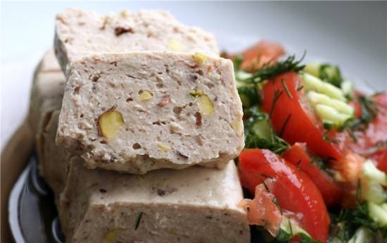 Meat terrine mixed with pistachios (Cuckoo 1054)
