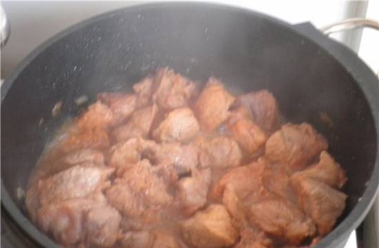 Carne di maiale caramellata (Saute de porc au caramel)