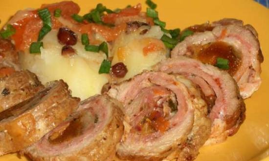 Meat rolls with ham and dried apricots (Cuckoo 1054)