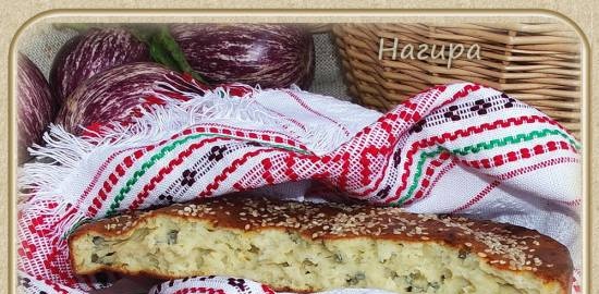 Plovdiv-stílusú lapos kenyér feta sajttal
