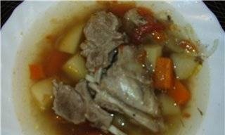 Nohat shurva (Uzbek lamb soup)