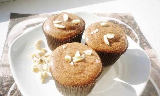 Chocolate-almond cupcakes (no flour)