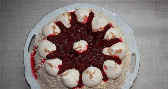 Cake "Gourmet" with meringues and cranberries