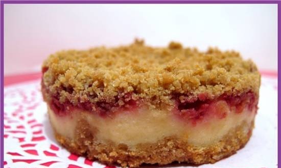 Curd raspberry pie with oatmeal