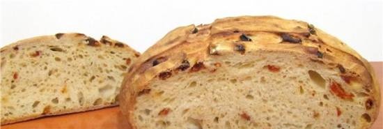 Kovászos kenyér szárított paradicsommal (sütő)