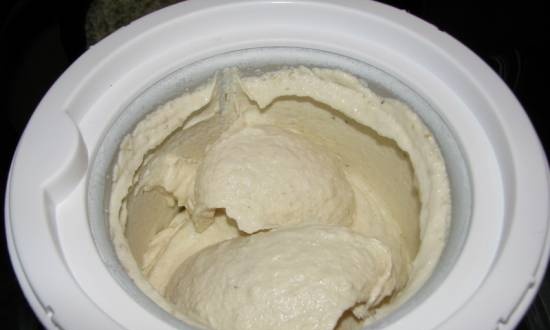 Delicious ice cream recipes for making in an ice cream maker