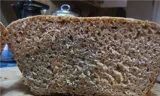 Rye-wheat yeast bread without sourness with garlic in the oven
