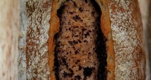 לחם עם זיתים (תנור)