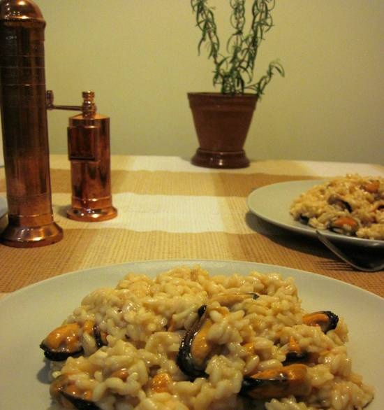 Risotto with mussels in a multicooker Redmond RMC M4502