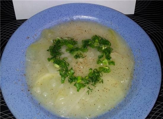 Lean dietary soup from kohlrabi