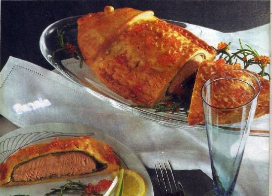 Pie "Pink salmon in Blagoveshchenskaya dough"