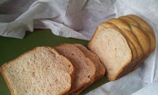 לחם "מצב רוח אביב" - דגנים מלאים עם מחמצת צרפתית