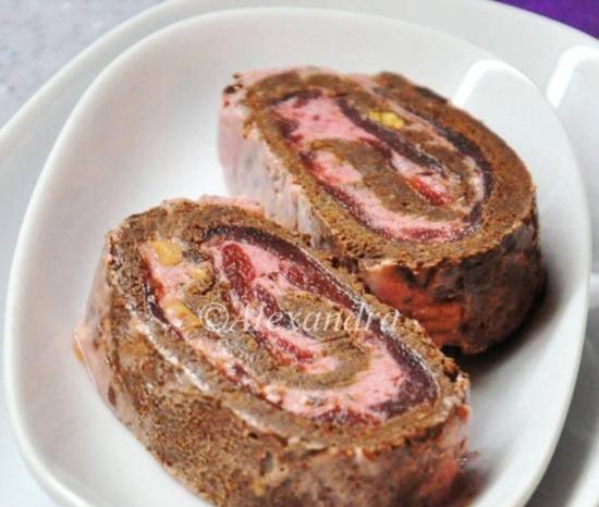 Chocolate roll with raspberry ice cream and raspberry marmalade without baking