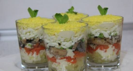 "Mimosa" salad (option "for beer")