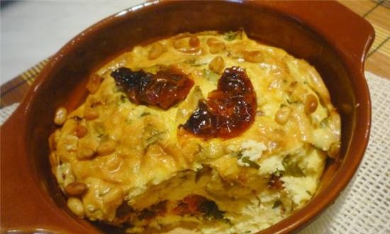 Cottage cheese casserole with sun-dried tomatoes and basil