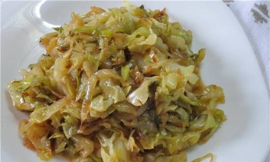 Fried cabbage with onions