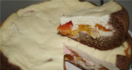 Cottage cheese and nut pie with nectarines