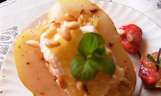 Pear dessert with cottage cheese and fruit sauce