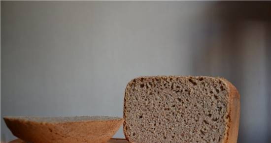 לחם על מחמצת שיפון "נצחי" מקמח דגנים מלאים בייצור לחם