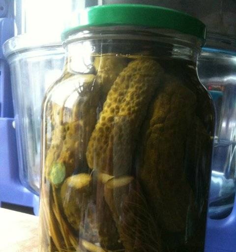 Komkommers in zoete marinade volgens het recept van kuma