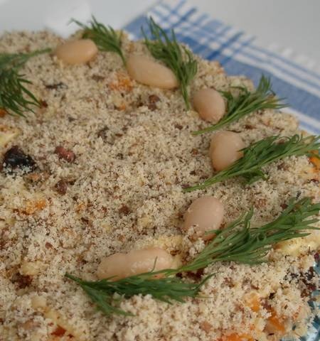 "Festive" salad with puff beans