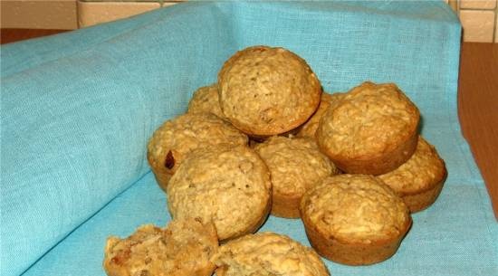 Apple-oat muffins