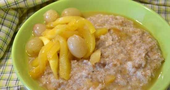 Wheat-oatmeal porridge with aromatic fruits in Oursson pressure cooker
