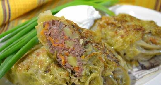 Cabbage rolls in beet leaves
