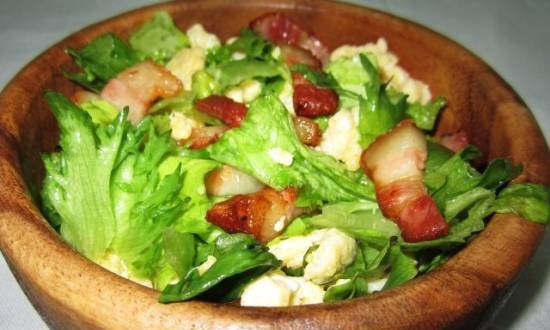Warm bacon salad