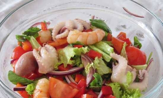 Vegetable salad with young octopus and shrimps